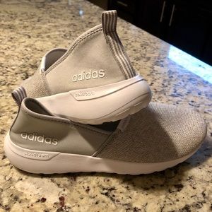 NEW Adidas Neo Women’s Cloud Foam Slip-ons 9.5
